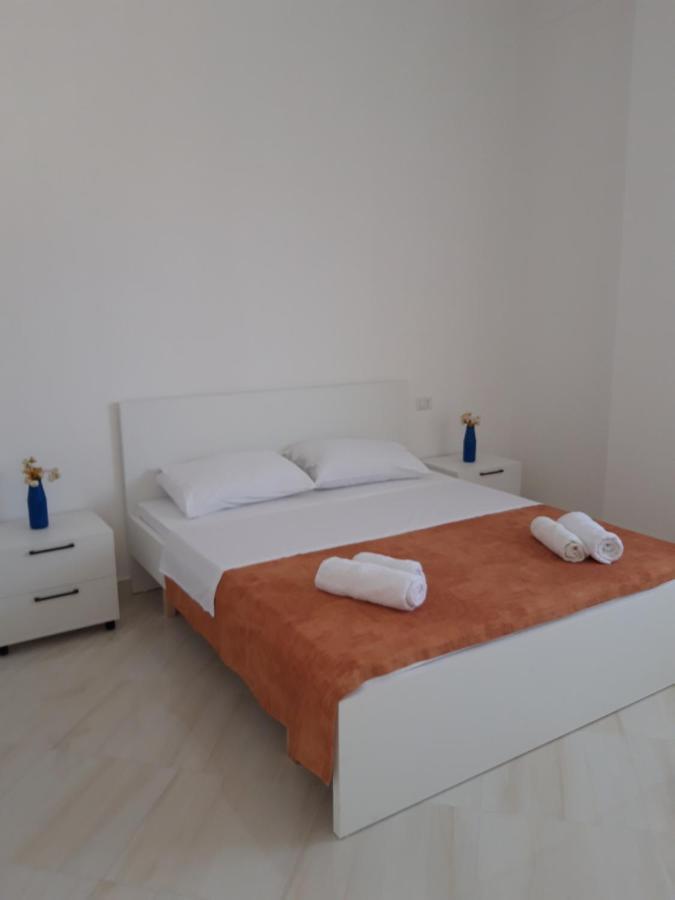Villa Fredi Орикум Экстерьер фото